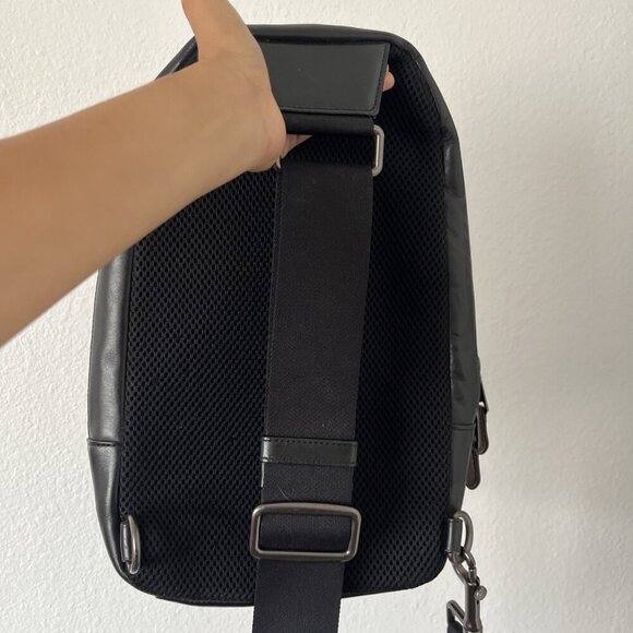 Coach Men's Punched Leather Convertible Backpack Black - Used Trek Terrain - Picture 8 of 13